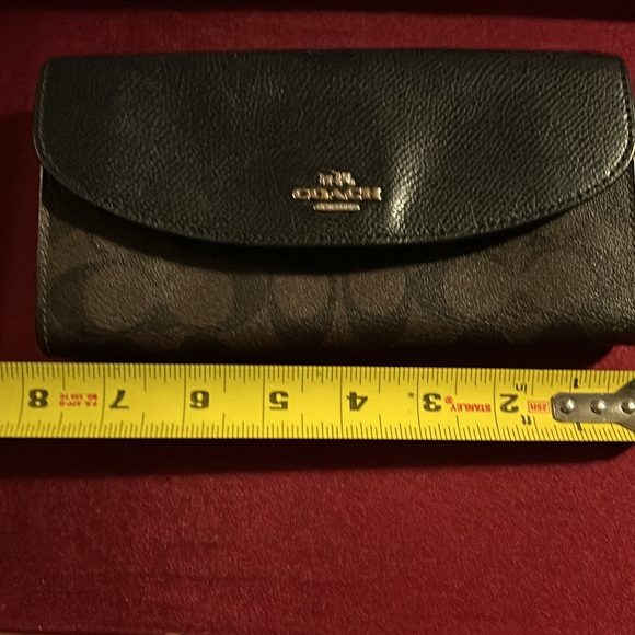 Coach Wallet - Picture 5 of 8